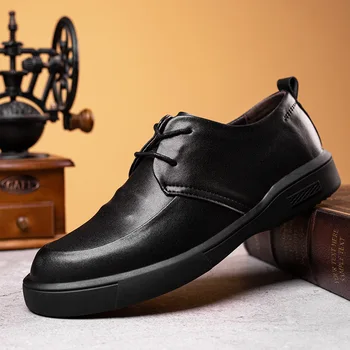2023 Yeni Erkek Elbise Ayakkabı Yüksek Kaliteli Deri Resmi ayakkabı Erkekler Büyük Boy 38-45 Oxford Ayakkabı Erkekler için Moda Ofis Ayakkabı Erkekler
