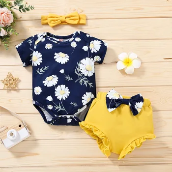 3 adet Bebek Bebek Kız Giysileri Toddler Yaz Pamuk Rahat Kıyafetler Set Mektup Bodysuit Yay Şort Kafa Bandı Bebek Giysileri
