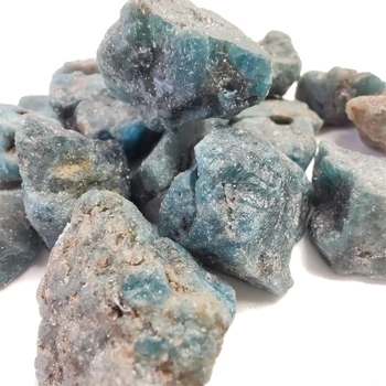 Doğal Kaba Apatit Taş Taş mineral örneği Düzensiz Kristal Reiki şifa taşı