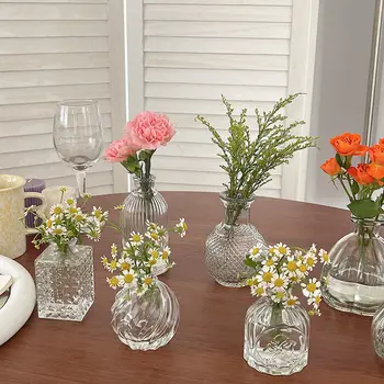Işık lüks Retro vazo masaüstü dekorasyon Ins avrupa tarzı şeffaf Topraksız vazo kabartmalı Cam Mini vazo basit