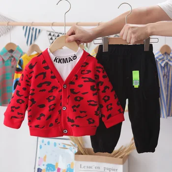 Bebek Sonbahar Giyim Üç parçalı Set 2020 Yeni Stil Küçük Çocuk 1-3 Yaşında 5 Hırka Kazak Batı Tarzı Çocuk Sprin