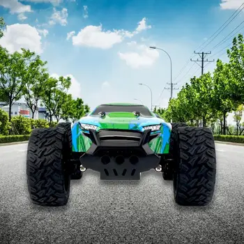 1 Takım Mini Off-Road Araç Oyuncak Serin Stil Uzaktan Kumanda Araba Şeffaf Boya Şarj Edilebilir RC Paletli Kamyon Araba Oyuncak Modeli