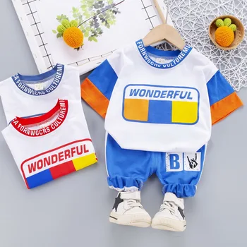 Renk Bloğu Erkek Bebek Giysileri Baskı T-Shirt + Şort Baskı Çocuk Giyim Setleri Yürümeye Başlayan Çocuk Takım Elbise Çocuk Giyim 1-2 Yaşında