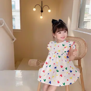 2022 Yaz küçük prenses sinek kollu kalp baskı sevimli elbise Bebek kız kolsuz günlük elbiseler
