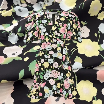 İlkbahar Yaz Moda Gösterisi Saf pamuklu Poplin Siyah Arka Plan Renkli Çiçek Baskılı Kumaş kadın Elbise Yüksek Kaliteli Kumaş