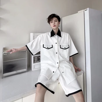 2023 Moda Kore Bahar Yeni Rahat Düz Renk Erkek Seti Eklenmiş Kontrast Yaka Kısa Kollu erkek kısa pantolon 2 parçalı set