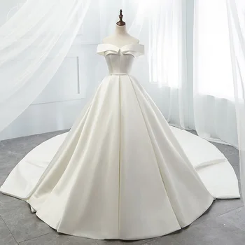Trouwjurk Kapalı Omuz Balo cüppe şeklinde gelinlik Lace Up Geri Basit Elbiseler Mariage Saten Klasik Vestidos De Noiva